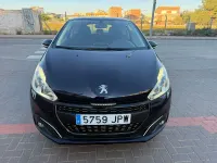 Usado Peugeot 208 Style 82 CV (60 kW) 2015 Negro Utilitario