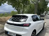 Usado Peugeot 208 Allure 100 CV (73 kW) 2021 Blanco Utilitario