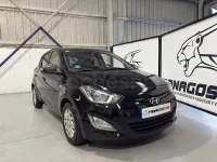 Usado Hyundai i20 85 CV (62 kW) 2012 Negro Utilitario