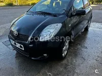 Usado Toyota Yaris 87 CV (63 kW) 2008 Negro Utilitario