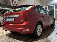 Käytetty Ford Focus Titanium 109 HP (80 kW) 2009 Oranssi Viistoperä