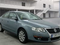 Usado VW Passat Advance 140 CV (102 kW) 2010 Azul Berlina