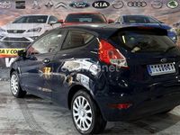 Usado Ford Fiesta Trend 82 CV (60 kW) 2016 Azul Utilitario