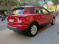 Usado Seat Arona Ecomotive 95 CV (69 kW) 2018 Granate SUV
