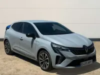 Usado Renault Clio V Techno 90 CV (66 kW) 2024 Gris Berlina