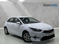 Używany Kia Ceed 136 KM (100 kW) 2023 Biały Hatchback