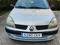 Usado Renault Clio II Authentique 60 CV (44 kW) 2003 Gris / plata Berlina