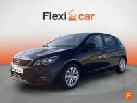 Usado Peugeot 308 Style 110 CV (80 kW) 2019 Negro Utilitario