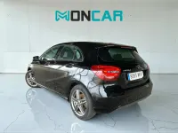 Usado Mercedes A180 109 CV (80 kW) 2017 Negro Berlina