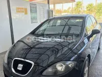 Usado Seat Leon Reference 105 CV (77 kW) 2005 Negro Utilitario