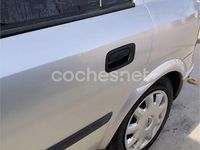 Usado Opel Astra Eco 75 CV (55 kW) 2001 Gris / plata Berlina