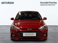 Usado Hyundai i20 75 CV (55 kW) 2019 Rojo Utilitario