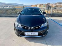 Usado Toyota Auris Active 132 CV (97 kW) 2015 Negro Utilitario