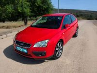 Usado Ford Focus Titanium 136 CV (100 kW) 2005 Rojo Utilitario