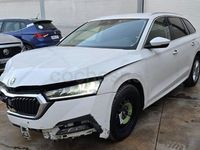 Usado Skoda Octavia 110 CV (80 kW) 2022 Blanco Familiar