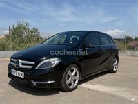 Usado Mercedes B180 122 CV (89 kW) 2012 Negro Monovolumen