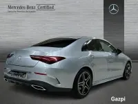 Usado Mercedes CLA200 163 CV (119 kW) 2025 Gris / plata Berlina