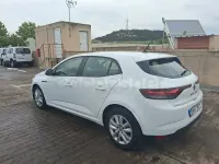 Usado Renault Mégane II Equilibre 140 CV (102 kW) 2022 Blanco Berlina