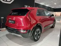 Usado Kia e-Niro 150 kW (204 CV) 2023 Rojo SUV