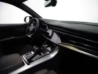 Usado Audi Q8 286 CV (210 kW) 2022 Negro SUV