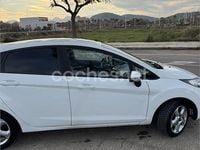 Usado Ford Fiesta Trend 82 CV (60 kW) 2011 Blanco Utilitario