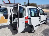 Usado Ford Transit Ambiente 75 CV (55 kW) 2018 Blanco Familiar