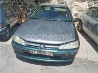 Usado Peugeot 406 90 CV (66 kW) 1998 Verde Berlina