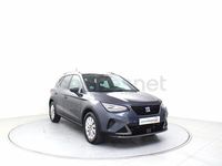 Usado Seat Arona FR 110 CV (80 kW) 2022 Gris / plata SUV