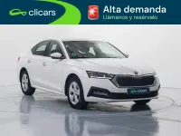 Usado Skoda Octavia Ambition 150 CV (110 kW) 2021 Blanco Berlina