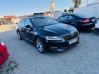 Usado Skoda Superb Active 150 CV (110 kW) 2016 Negro Berlina
