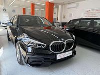 Usado BMW 118 136 CV (100 kW) 2022 Negro Utilitario