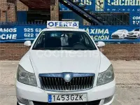 Usado Skoda Octavia 105 CV (77 kW) 2010 Blanco Berlina