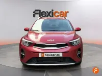 Usado Kia Stonic 100 CV (73 kW) 2022 Rojo SUV