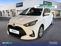 Usado Toyota Yaris Hybrid Active 116 CV (85 kW) 2021 Blanco Utilitario