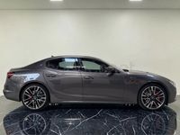 Usado Maserati Ghibli 581 CV (427 kW) 2021 Gris Berlina