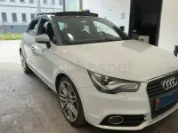 Usado Audi A1 Sportback Ambition 143 CV (105 kW) 2013 Blanco Utilitario