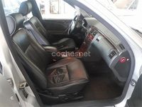 Usado Mercedes E270 Elegance 170 CV (125 kW) 2002 Gris / plata Berlina