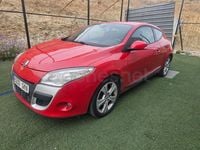 Usado Renault Mégane Expression 105 CV (77 kW) 2009 Rojo Berlina