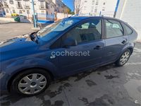 Usado Ford Focus Trend 115 CV (84 kW) 2006 Azul Berlina