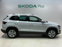 Usado Skoda Karoq Selection 150 CV (110 kW) 2025 Blanco SUV