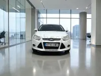 Usado Ford Focus S 125 CV (91 kW) 2014 Blanco Berlina