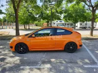Usado Ford Focus ST 225 CV (165 kW) 2007 Naranja Berlina