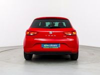 Usado Seat Leon Reference 110 CV (80 kW) 2017 Rojo Berlina