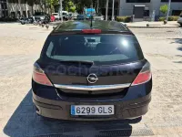 Usado Opel Astra Energy 115 CV (84 kW) 2009 Negro Berlina