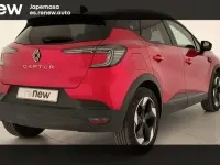 Usado Renault Captur Techno 100 CV (73 kW) 2025 Rojo SUV