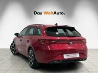 Usado Seat Leon FR 150 CV (110 kW) 2025 Rojo Familiar