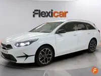 Usado Kia Ceed Style 100 CV (73 kW) 2025 Blanco Utilitario