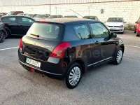 Usado Suzuki Swift GL 92 CV (67 kW) 2010 Negro Utilitario