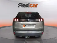 Usado Peugeot 3008 Active 131 CV (96 kW) 2019 Verde SUV