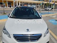 Usado Peugeot 2008 Allure 100 CV (73 kW) 2015 Blanco SUV